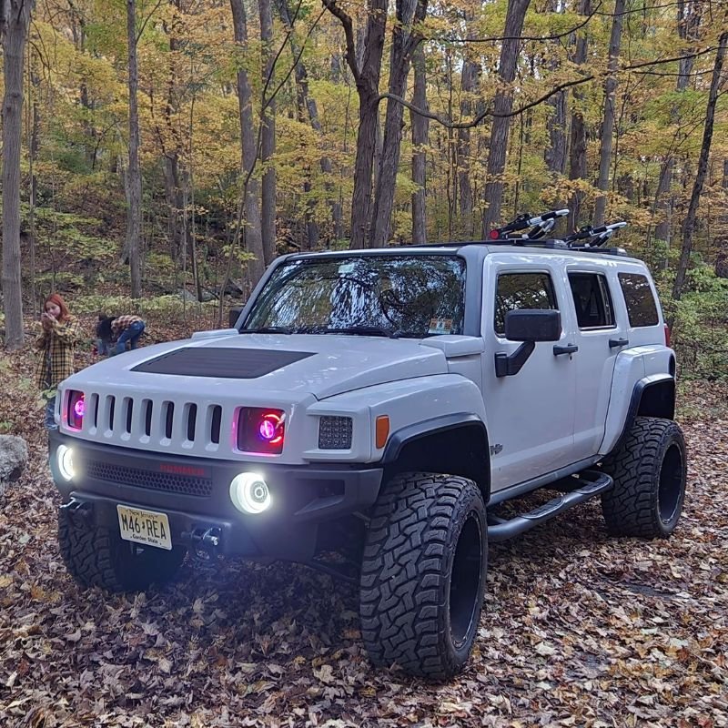 05&#39; - 10&#39; Hummer H3 Headlights With Monster Shrouds - HIDprojectors