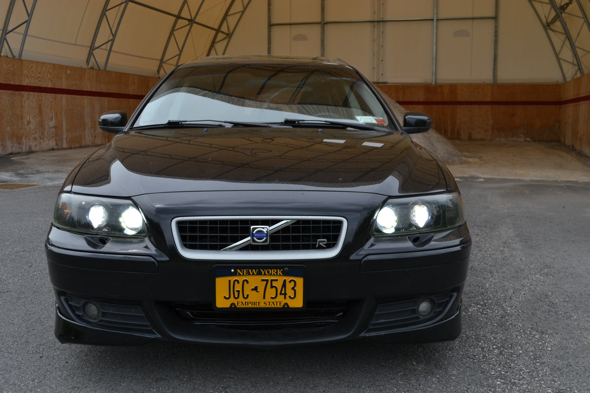 Volvo S60R / V70R Bi-Xenon Projector Retrofit with LED DRL