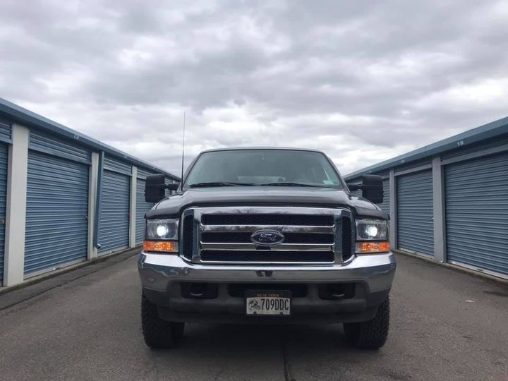 Black Ford Excursion 