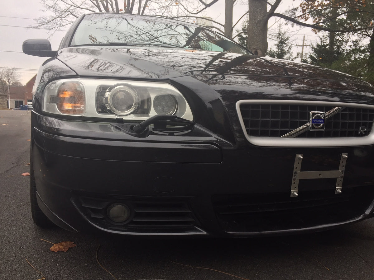 Volvo S60R / V70R Bi-Xenon Projector Retrofit with LED DRL